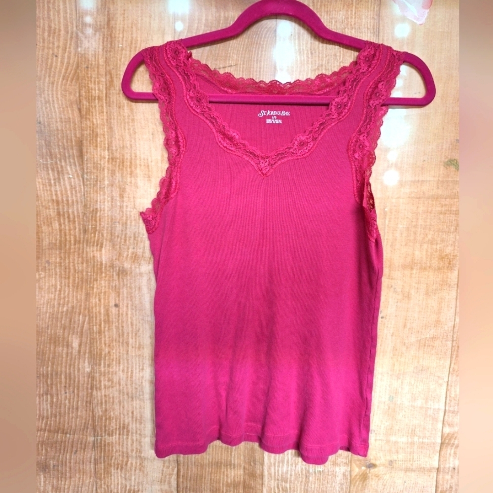 ST JOHNS BAY PINK TANK TOP SIZE LARGE